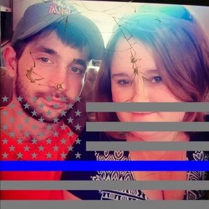 Meet your Posher, Caitlin